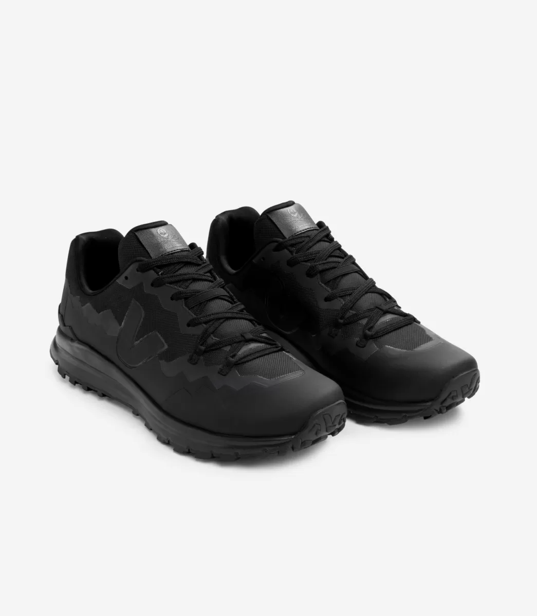 VEJA FITZ ROY TREK-SHELL X SEA SHEPHERD FULL BLACK<MULHER Hiking | Adulto