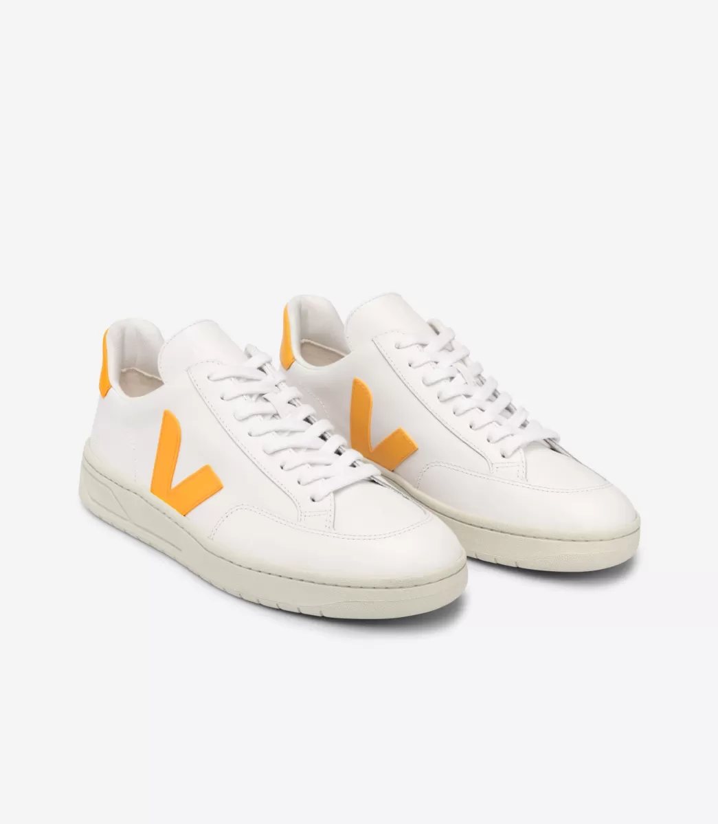 VEJA V-12 LEATHER WHITE OURO< Adulto